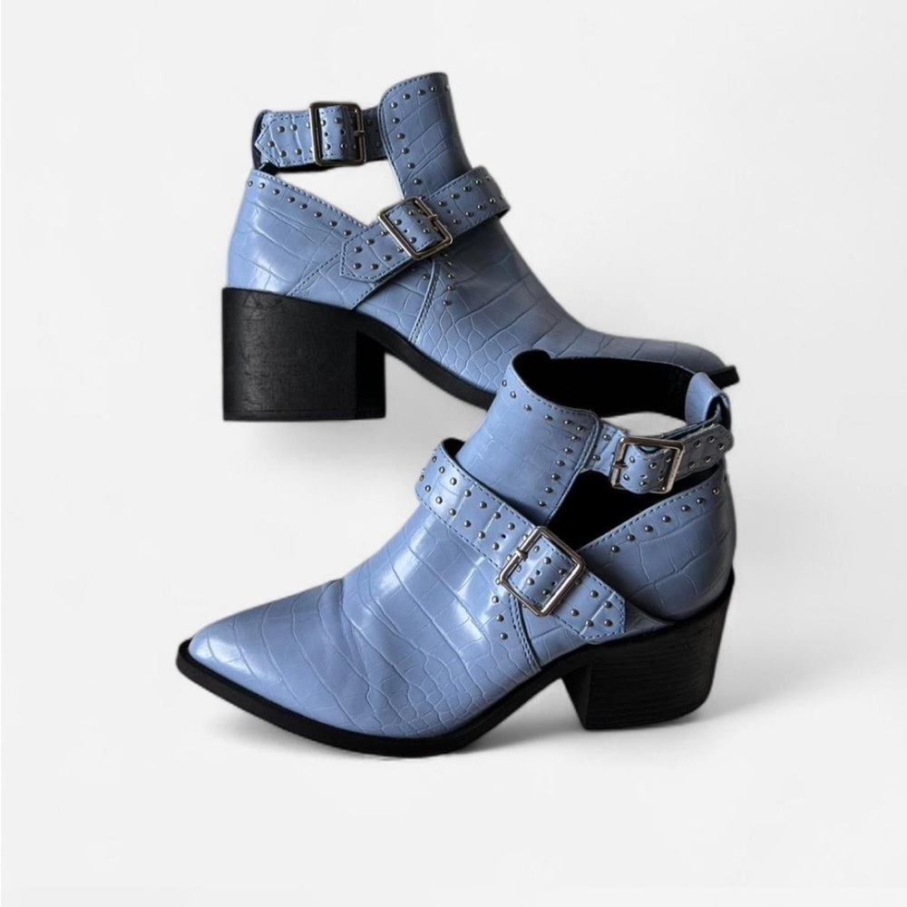 Faux Croc Pointed Toe Western Ankle Booties